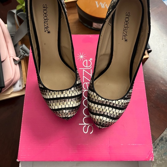 Heels - Picture 3 of 3